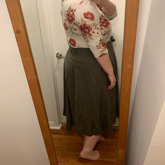 Army Green Midi Length Skirt (Penningtons) - Picture 5 of 5